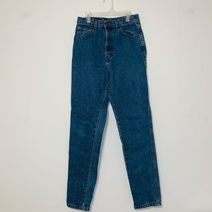 Great condition size 6 Jordache Jeans in medium wash